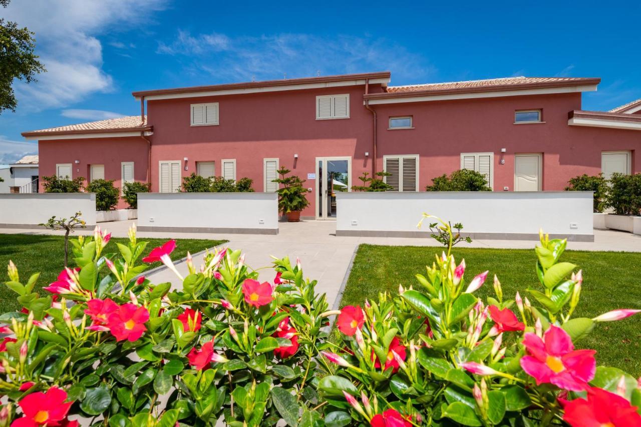Dipladenia Garden Country Resort マスカリ エクステリア 写真