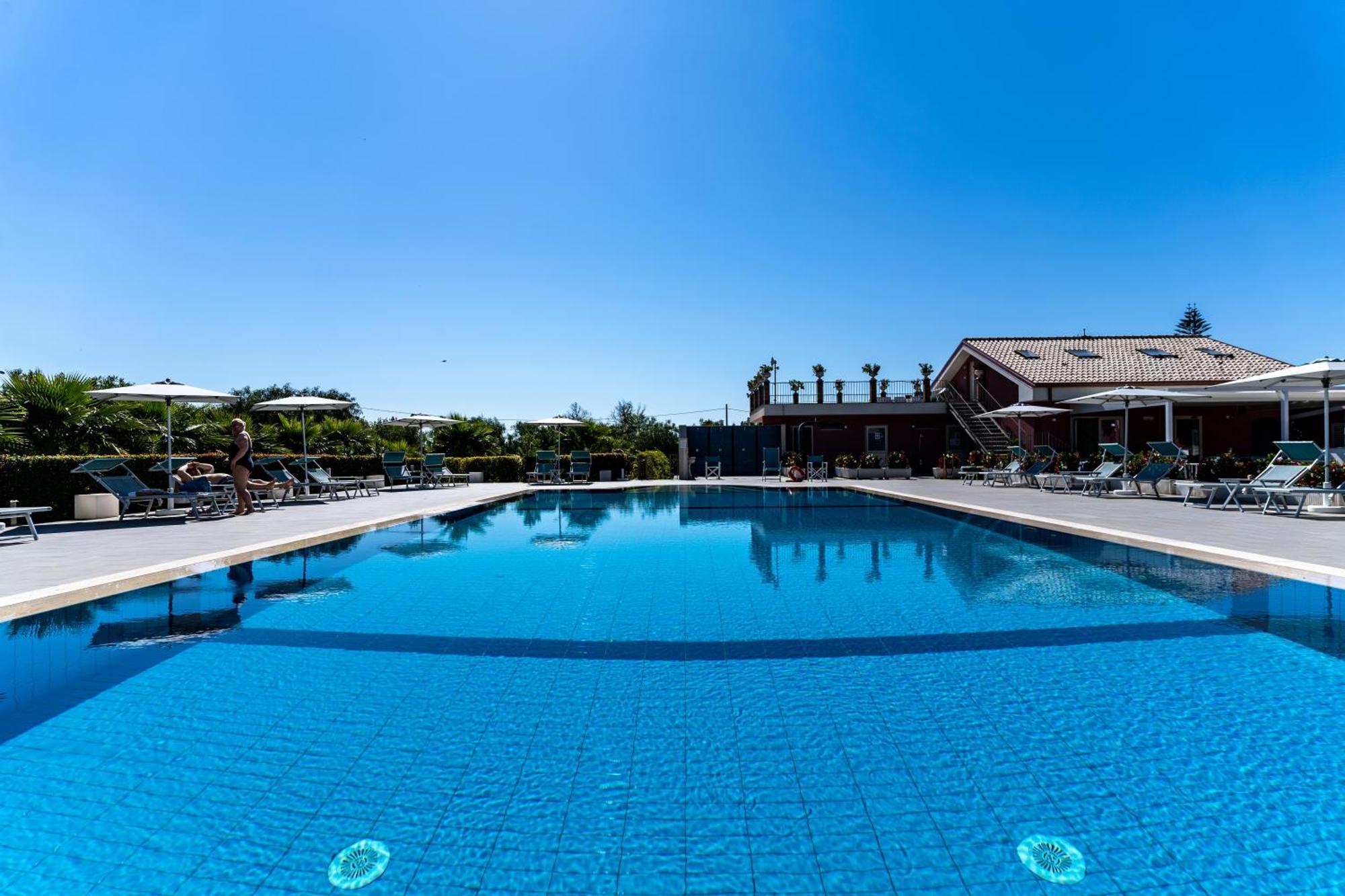 Dipladenia Garden Country Resort マスカリ エクステリア 写真